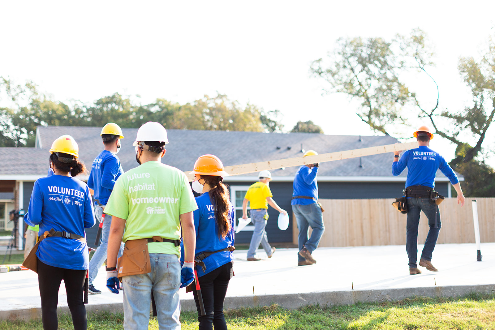 Volunteers at Dallas Habitat for Humanity