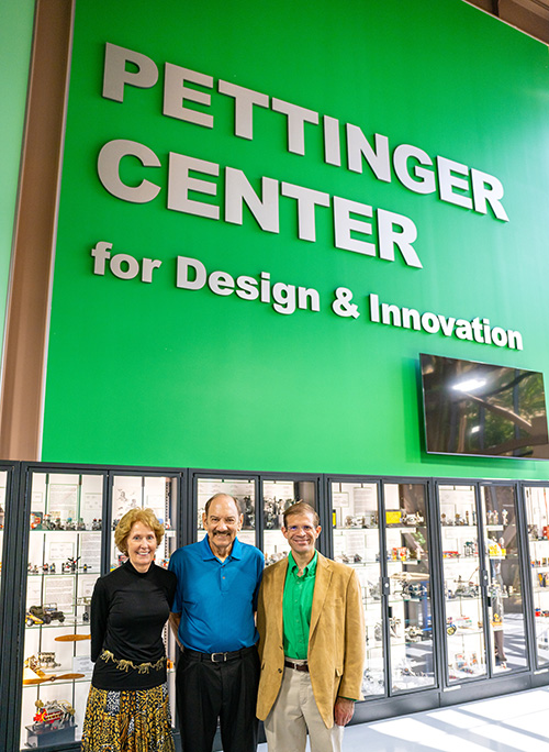 Hedwig and Wes Pettinger and College of Engineering Dean Paul Kreuger