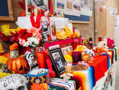 An ofrenda on UNT's campus