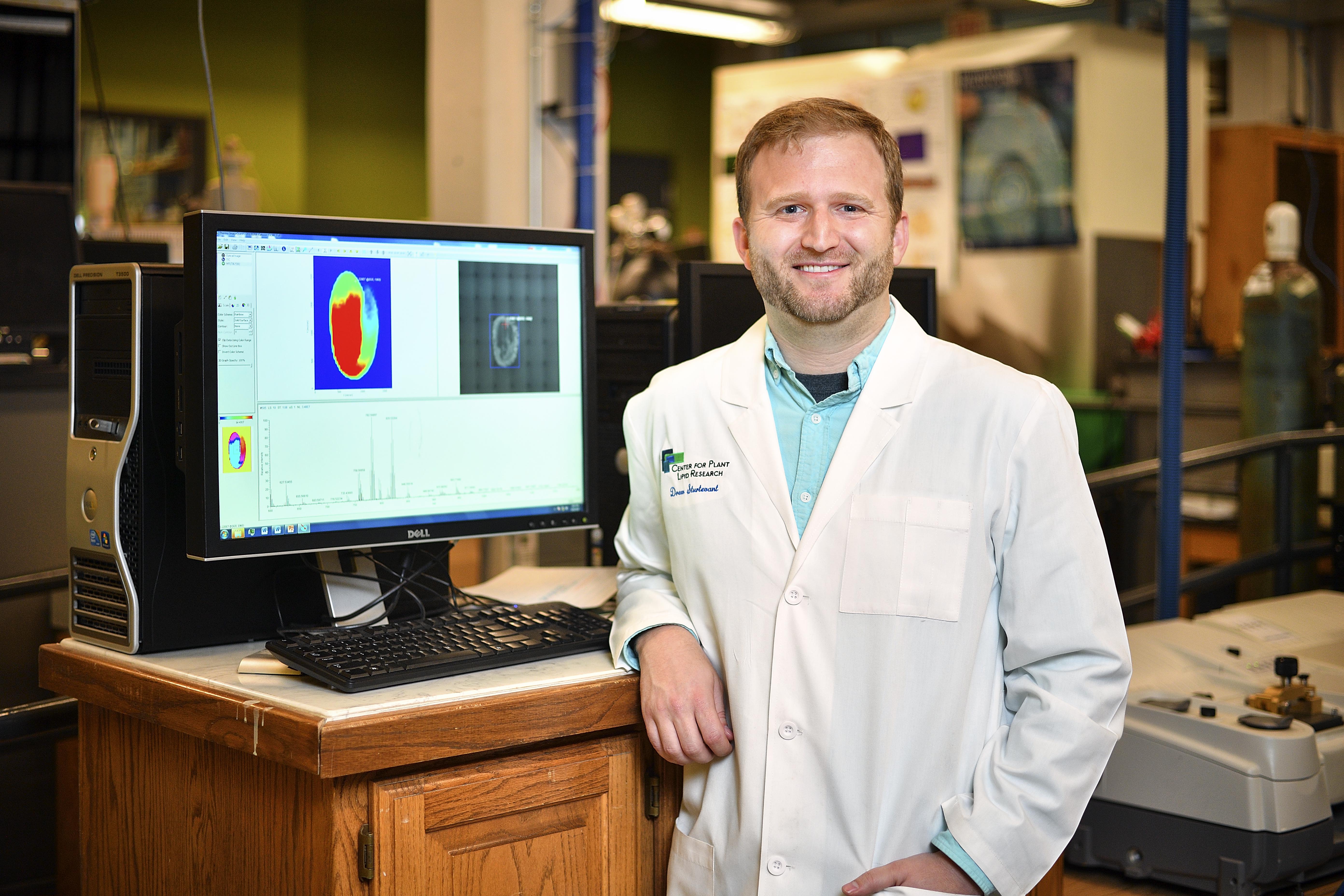 UNT student is first to complete 3D image chemical mapping of seed important in genetic research